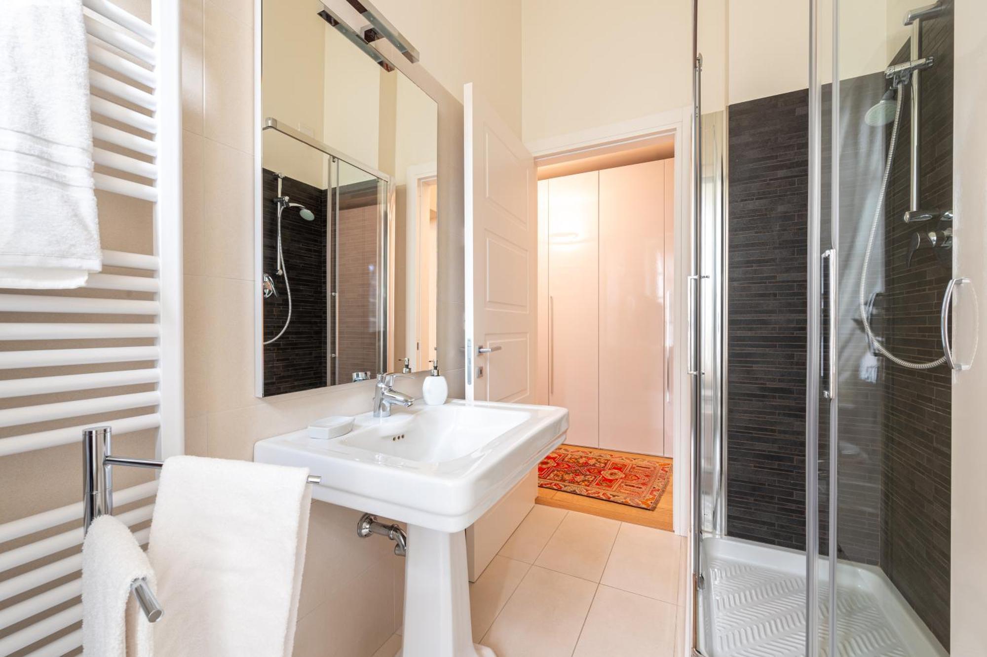 Apartemen Chic Elegance At Borgo Tommasini Parma